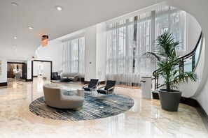 Lobby - Fontainebleau Miami Beach Private Luxury Suites (Miami Beach)