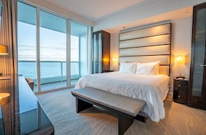 Egyptian cotton sheets, premium bedding, down comforters, in-room safe