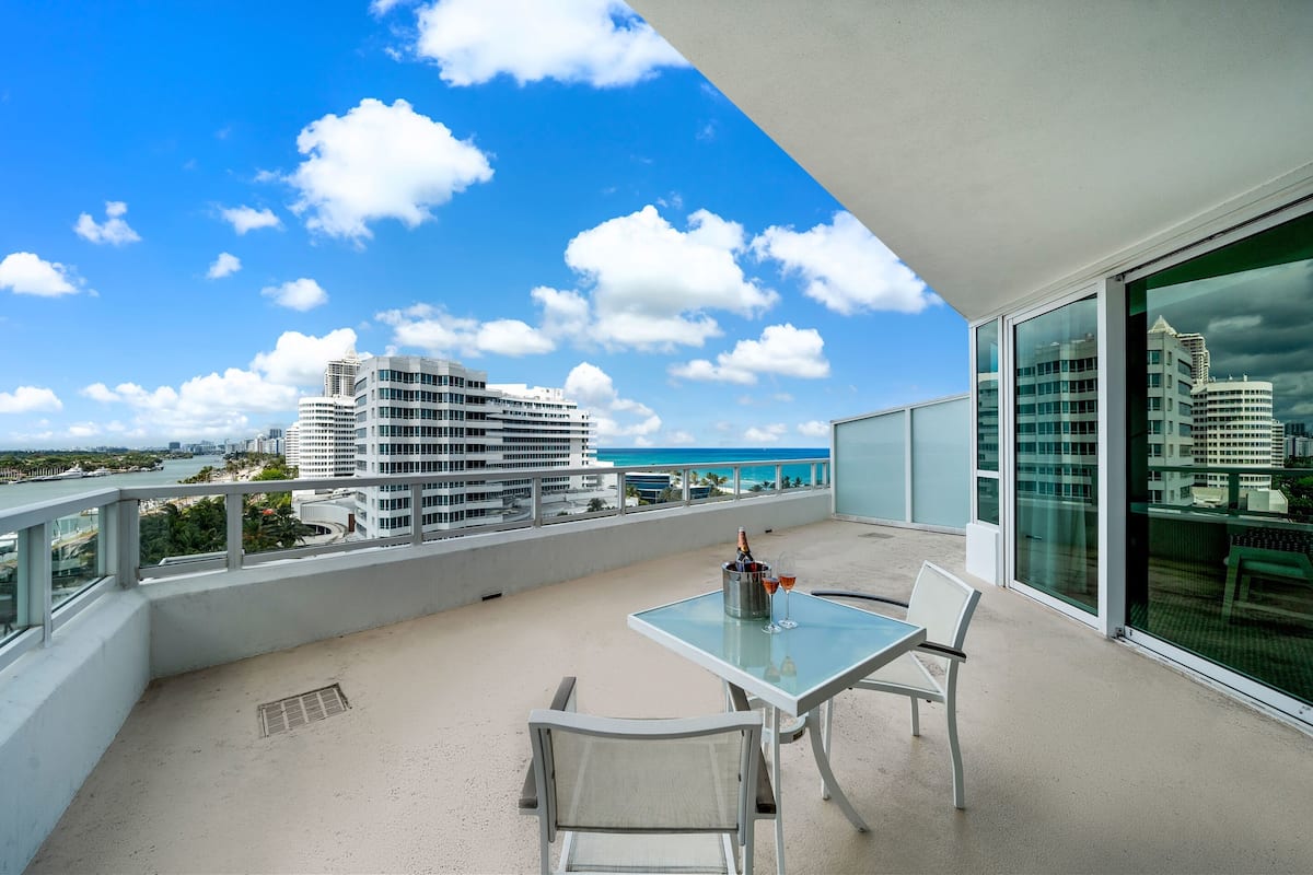 Suite familiar, 4 habitaciones, cocina, vistas al complejo turístico | Vistas al complejo turístico