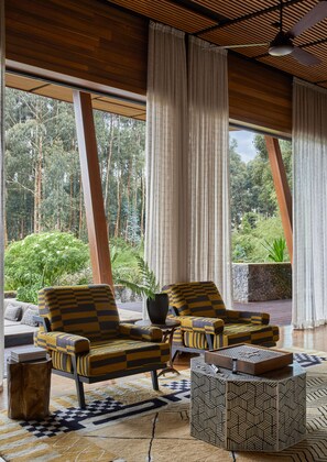 Suite (Silverback) | View from room