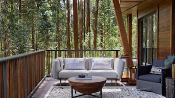 Suite (Ingagi) | Literie de qualité supérieure, minibar, coffres-forts dans les chambres