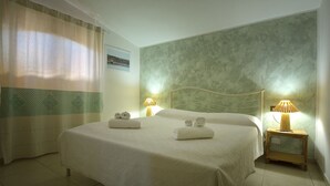 Premium bedding, rollaway beds, free WiFi - Domo Sant'Antioco (Sant'Antioco)