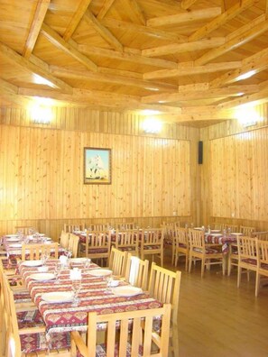 Daily full breakfast (AMD 2000 per person)