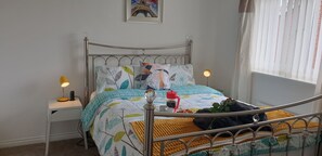 Hus – standard, flere senger | Strykejern/-brett, wi-fi (inkludert) og sengetøy