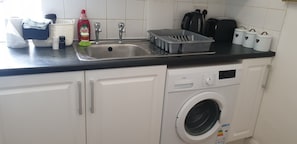 Apartment | Private kitchen - High street Flat (Perth)