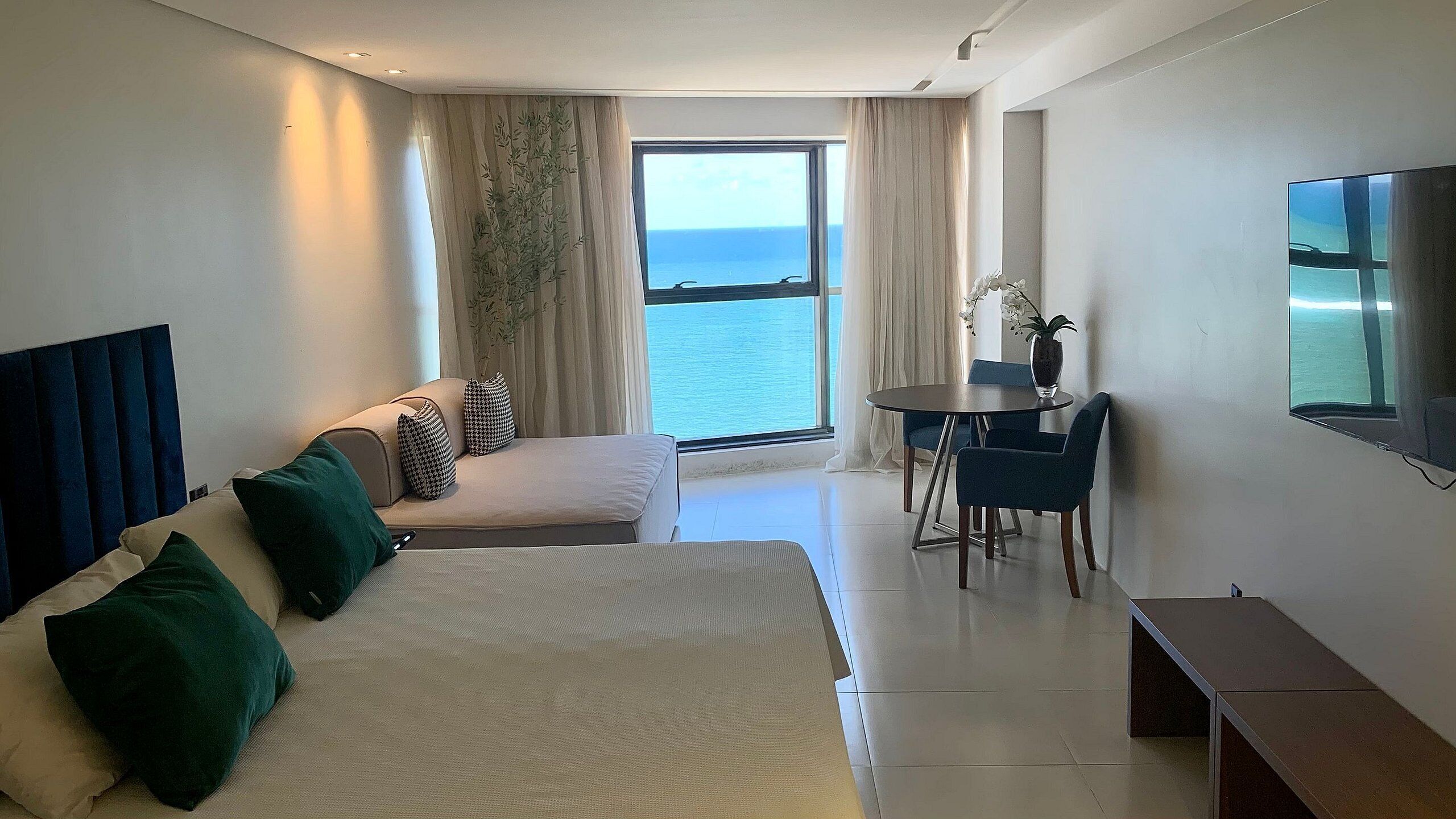 Traditional Room | In-room safe, blackout drapes, soundproofing, iron/ironing board