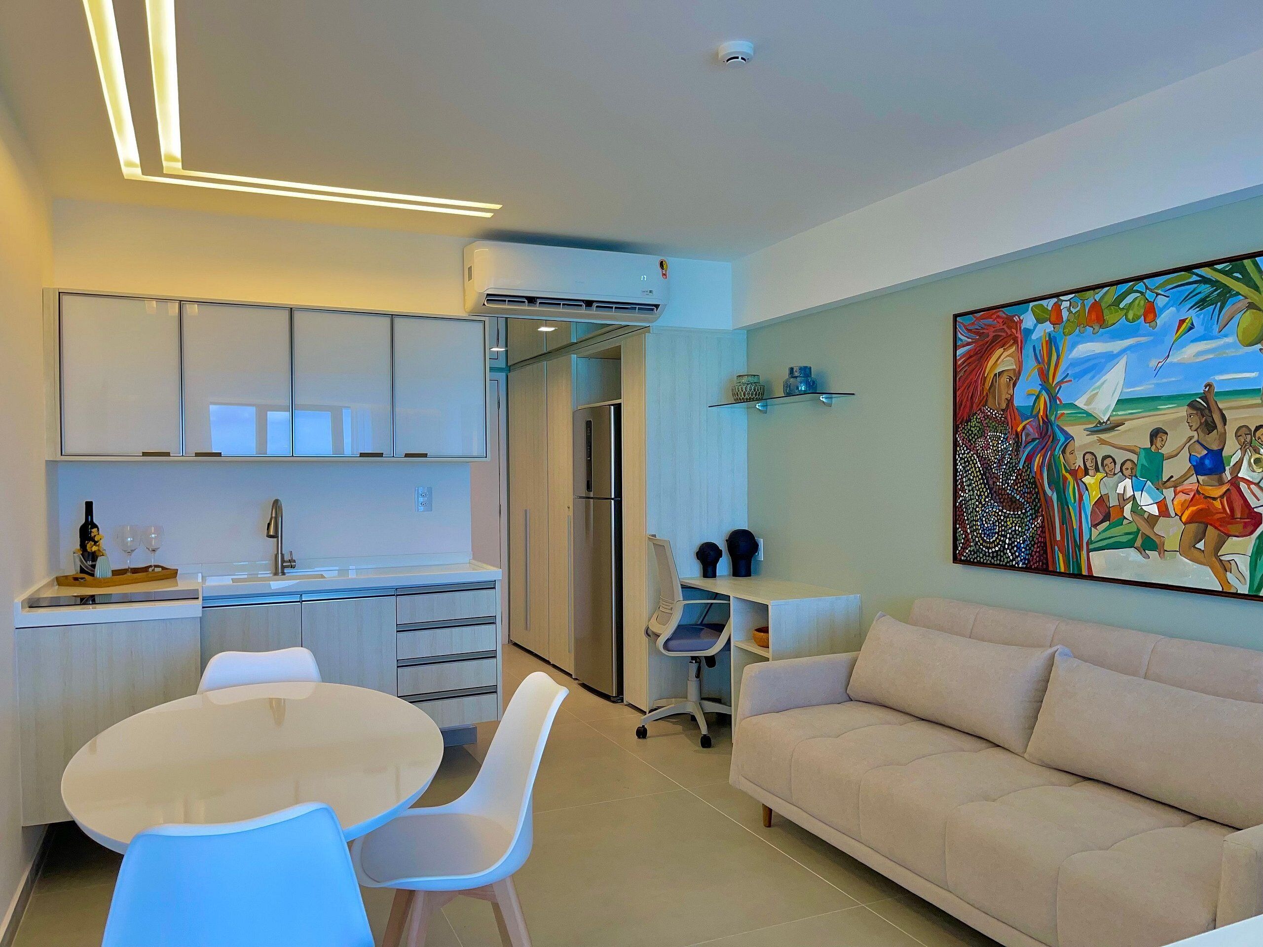 Deluxe-Apartment | Wohnbereich | 42-Zoll-LCD-Fernseher mit Kabelempfang, Fernseher