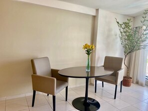 Apartment | Dining