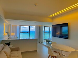 Deluxe Apartment | Living area