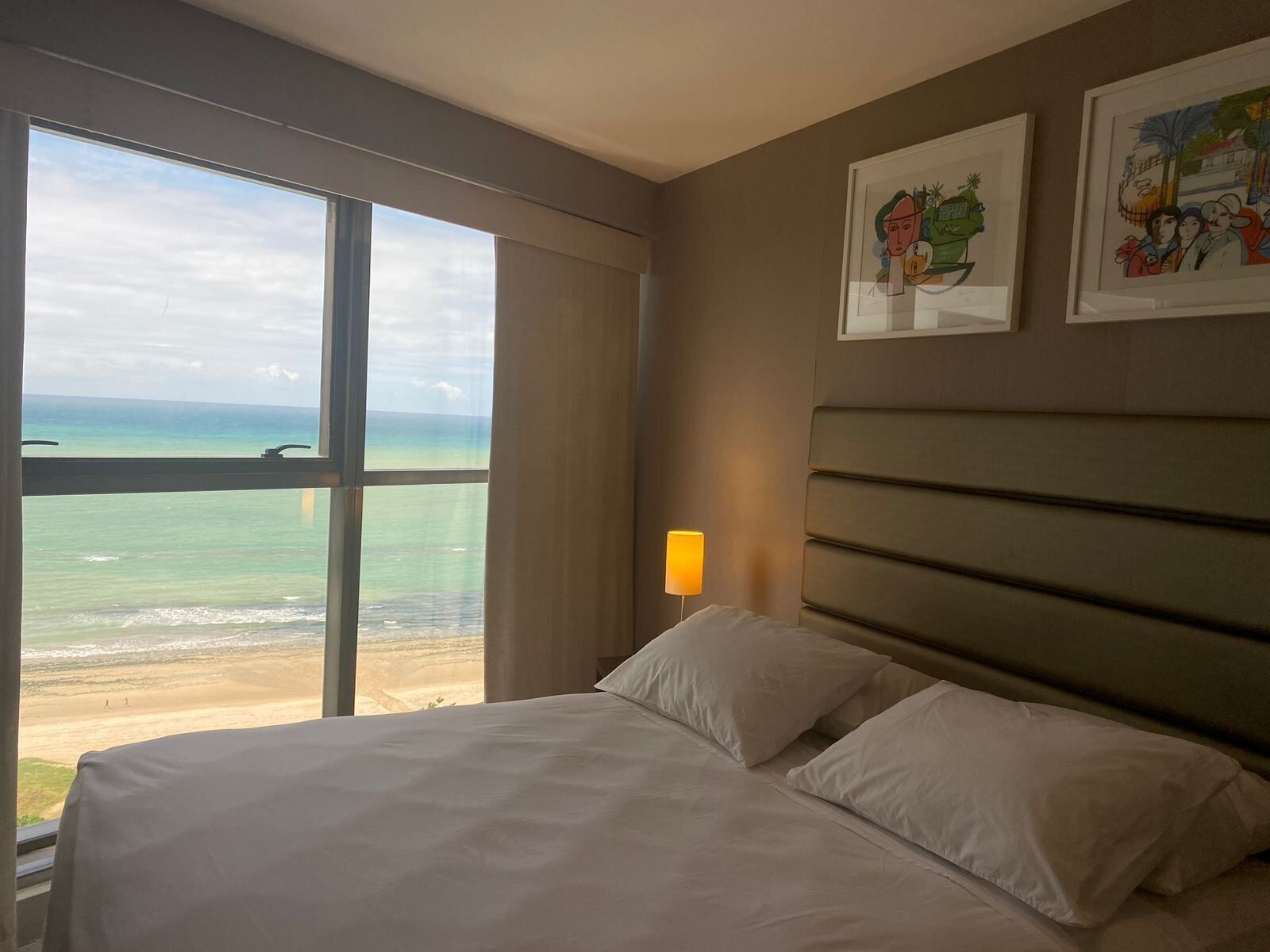 Comfort Suite | In-room safe, blackout drapes, soundproofing, iron/ironing board