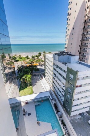 Deluxe Suite | In-room safe, blackout drapes, soundproofing, iron/ironing board - HY Beach Flats - International (Recife)