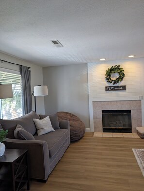 Smart TV, fireplace, DVD player