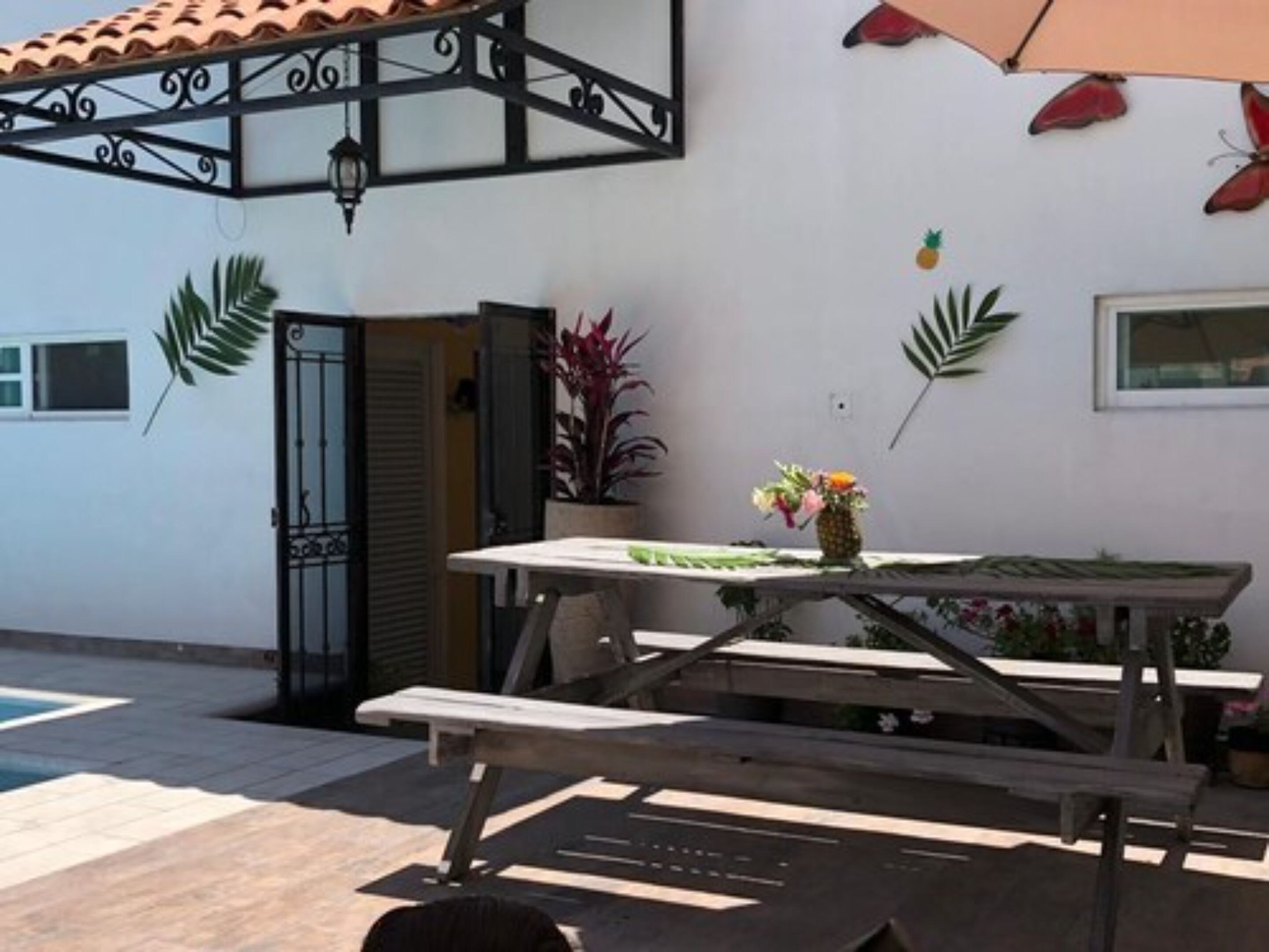 Hồ bơi ngoài trời, mở cửa từ 9:00 đến 20:00, dù/ô trên bãi biển/hồ bơi 