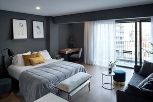 Cortinas opacas y sistema de insonorización