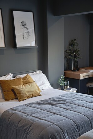 Blackout curtains, soundproofing, iron/ironing board - Nôma Living POP Saldanha (Lisbon)