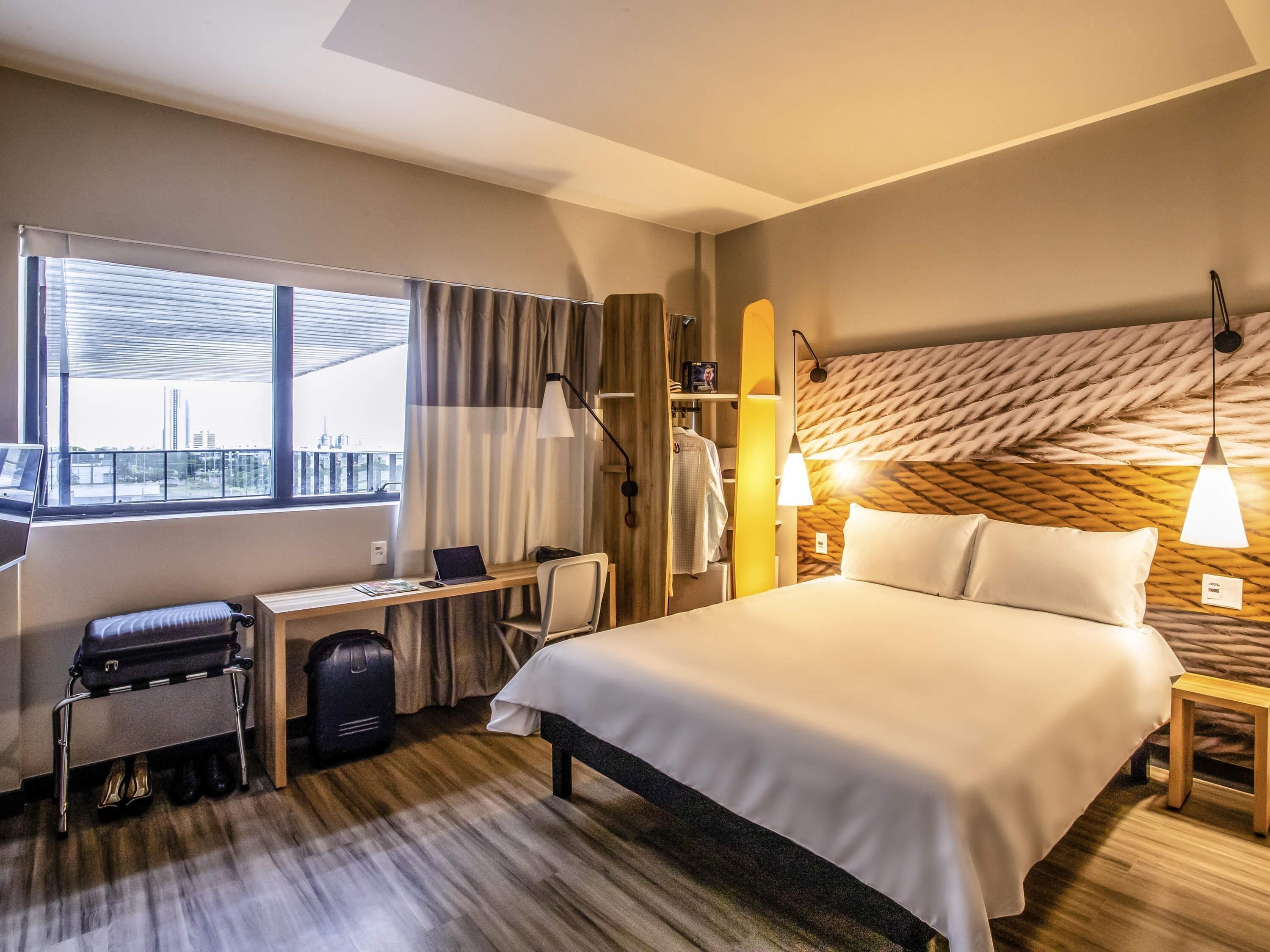 ห้องพัก, เตียงใหญ่ 1 เตียง และโซฟาเบด | เตียง Select Comfort, มินิบาร์, ตู้นิรภัยในห้องพัก