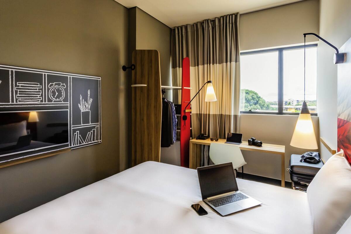 room, 1 double bed | select comfort beds, minibar, in-room safe, individually decorated