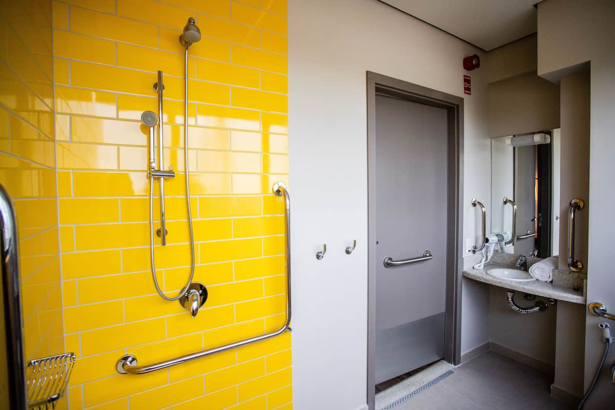 room, 1 double bed, accessible (adapted) | bathroom | separate bathtub and shower, rainfall showerhead