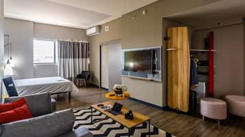 Habitació, 1 llit doble i sofà llit | Matalassos de la marca Select Comfort i minibar