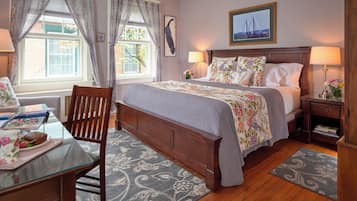 Lenore' Room | Premium bedding, individually decorated, individually furnished, desk