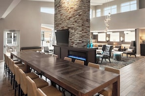Lobby lounge