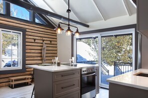 Refrigerador, horno, parrilla de estufa y lavavajillas 