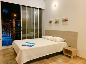 City Apartment | 1 bedroom, individually decorated, individually furnished, desk - Apartamentos MED (Medellín)
