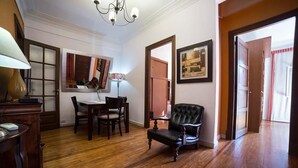 Unclassified image, 4 of 11, button - Lavalle & Esmeralda 2 (Buenos Aires)