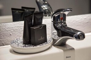 Bathroom - Nicaragua & Arevalo 4 (Buenos Aires)