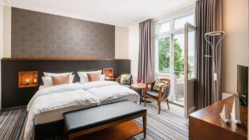2 bedrooms, in-room safe, desk, WiFi