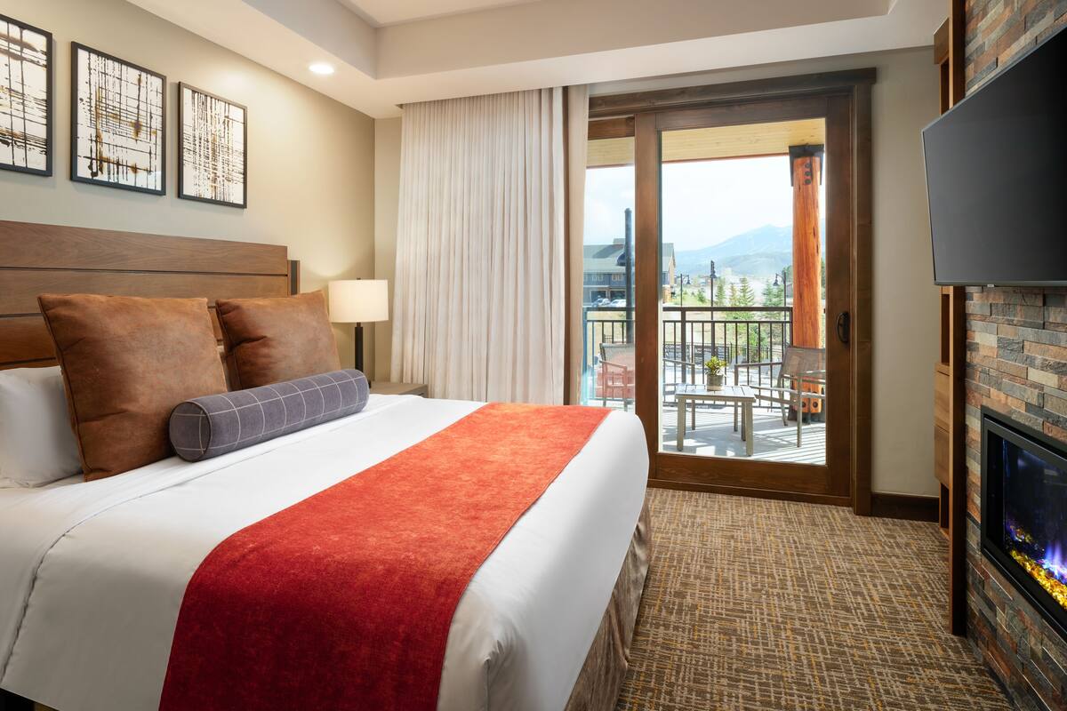 Suite, 1 kamar tidur | Brankas, ruang kerja ramah laptop, Wi-Fi gratis, dan seprai linen