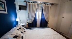 Studio, 1 Queen Bed, Private Bathroom | Iron/ironing board, free WiFi, bed sheets - Paraguay & Laprida (Buenos Aires)