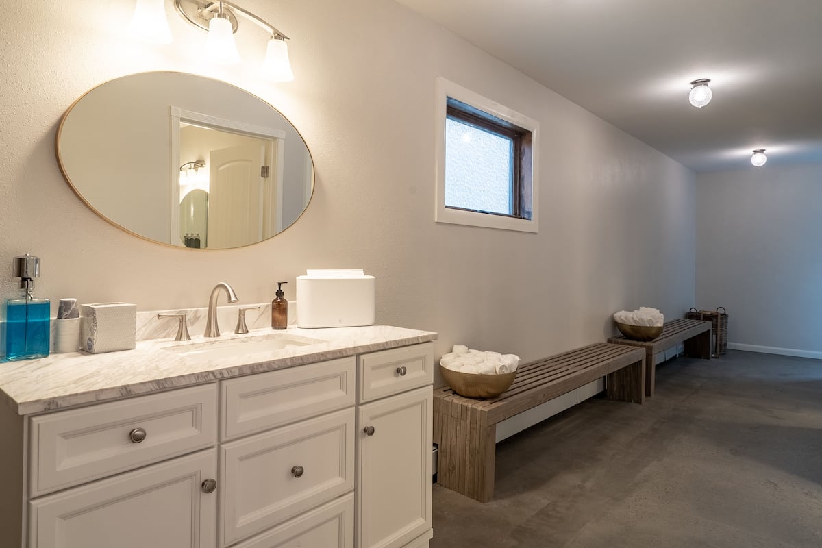 shower, free toiletries, hair dryer, bathrobes