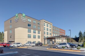 Exterior - Holiday Inn Express & Suites Auburn Downtown by IHG (Auburn)