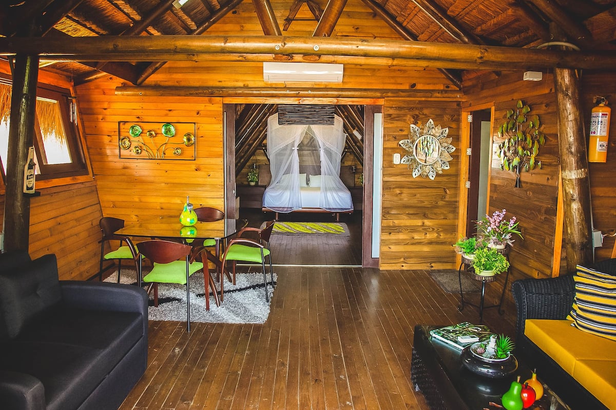 Grand huisje | Een minibar, gratis wifi, beddengoed