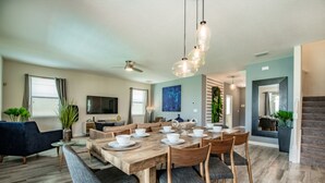 Villa, 6 Bedrooms | Dining - Champions Gate 1409rf (Davenport)