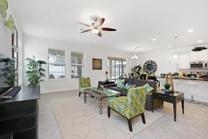 House, 5 Bedrooms | Living area | TV