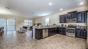 Villa, Multiple Beds | Private kitchen - Champions Gate 1417ww (Davenport)