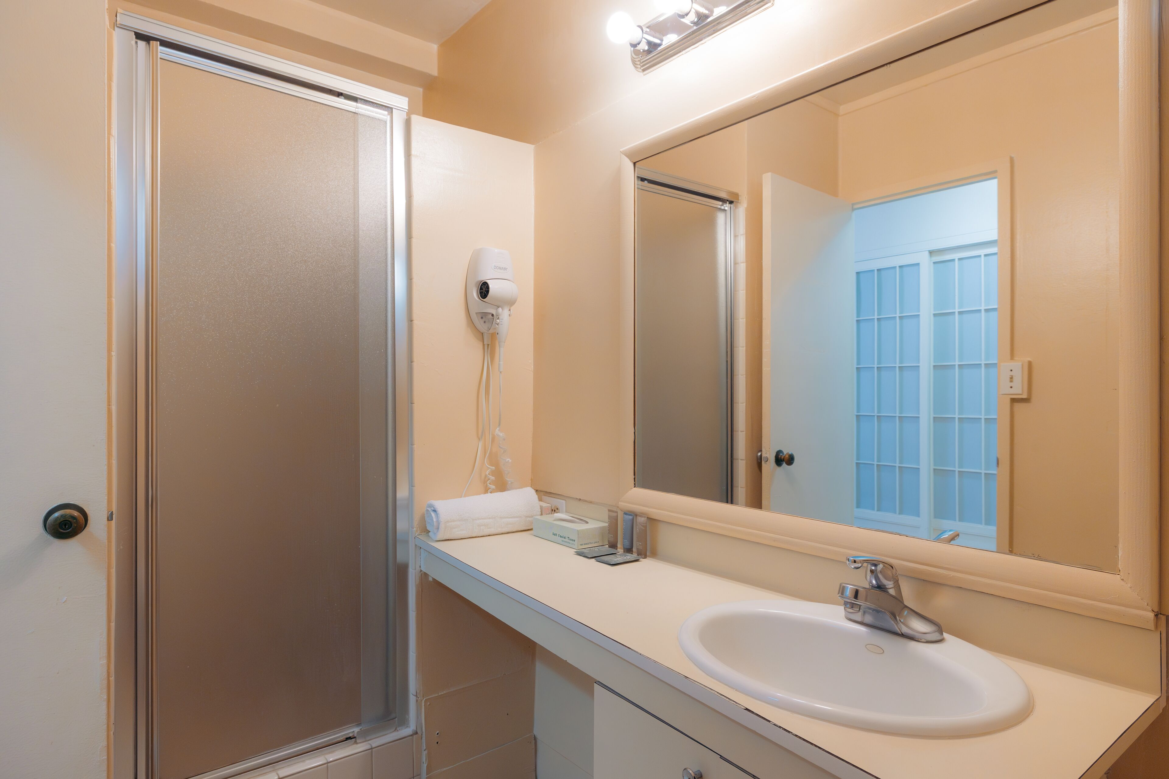 Photo - Waikiki Heritage Hotel