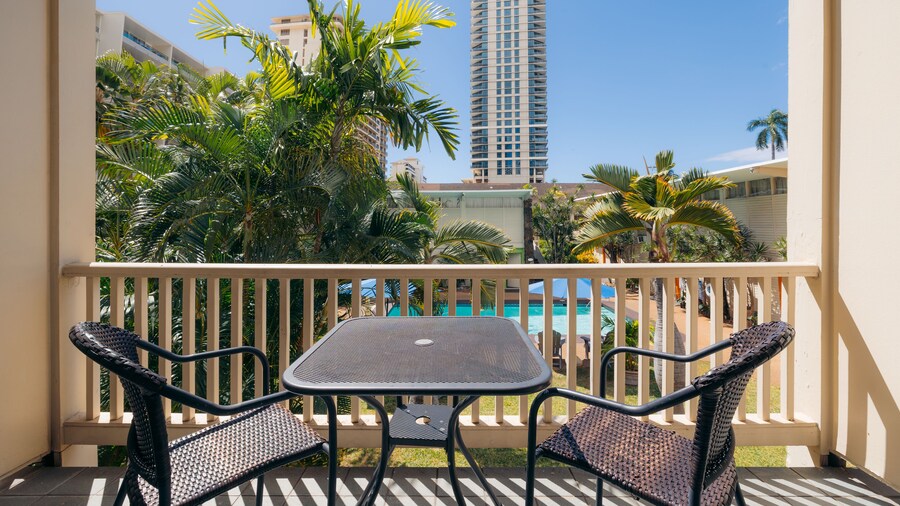 Waikiki Heritage Hotel