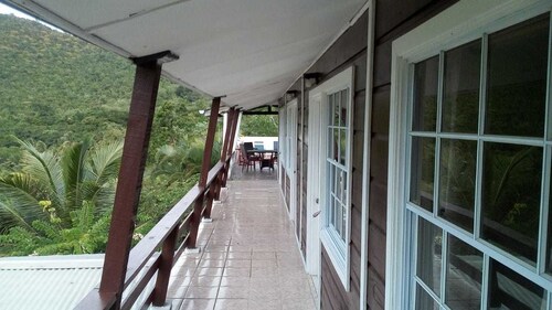 Top View Cabins and Suites