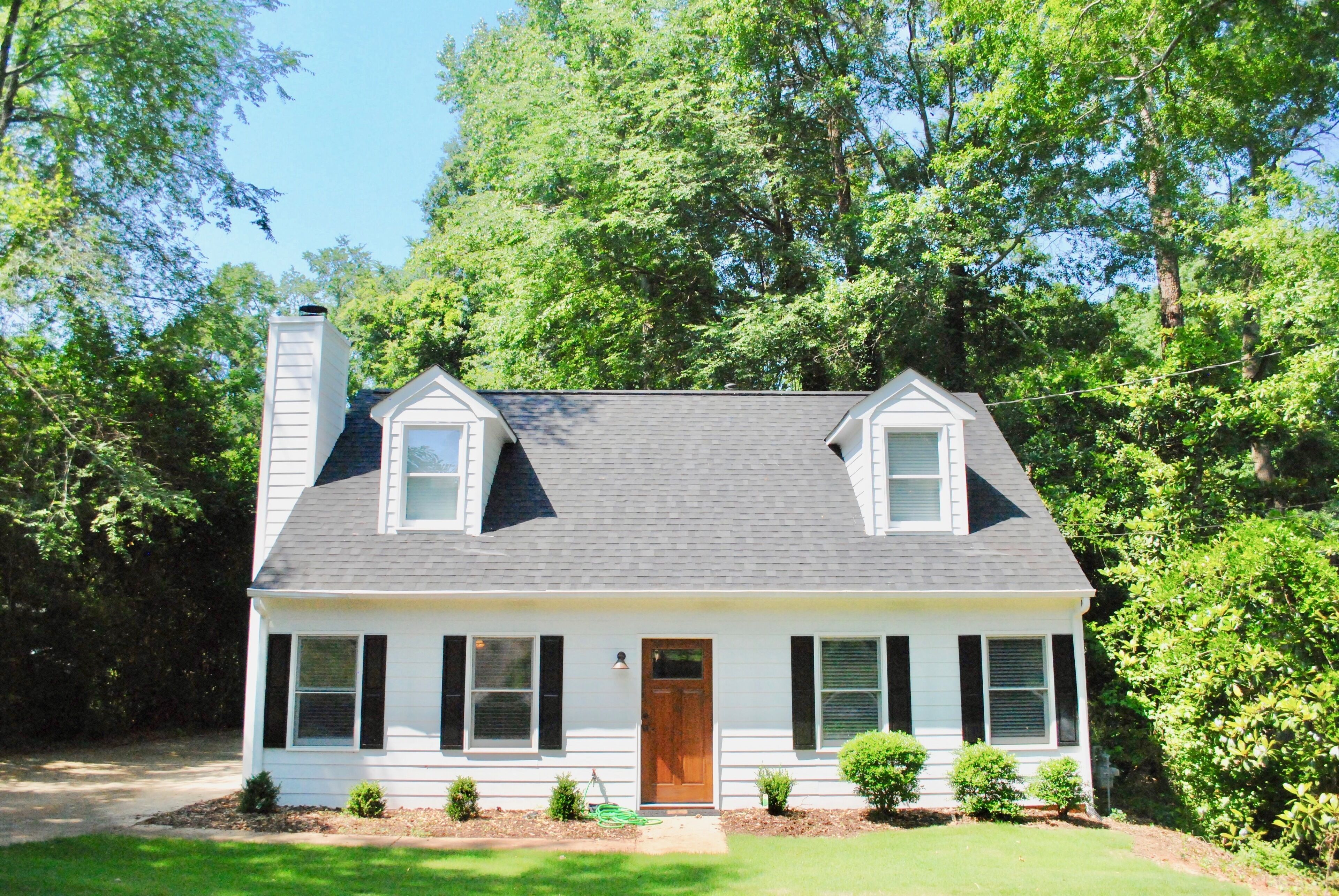 Quaint 3B2B Home in Heart of 5 Points