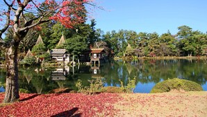 สถานที่น่าสนใจ