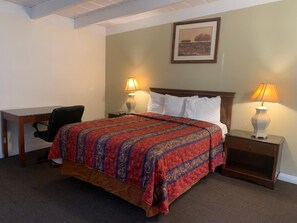 Free WiFi, bed sheets - Ventura Beach House Motel (Ventura)