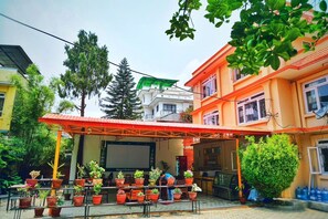 Exterior - Himal Inn (Lalitpur)