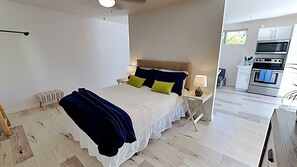 1 bedroom, iron/ironing board, travel cot, free WiFi