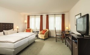 1 bedroom, in-room safe, desk, WiFi