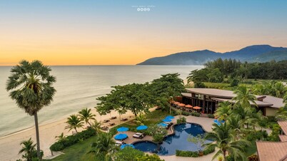 Khanom Beach Resort & Spa