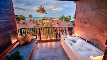 Deluxe Sea View | Living area | 42-inch LED TV with satellite channels, TV