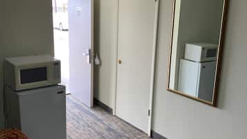 مكواة/لوح كي وواي فاي مجانًا